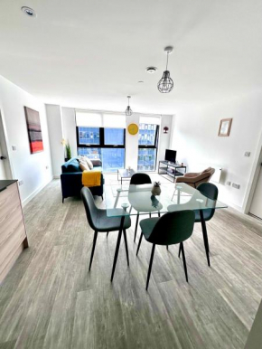 Fresh 2Bed 2Bath Apartment 2mins drive to Man Utd Stadium